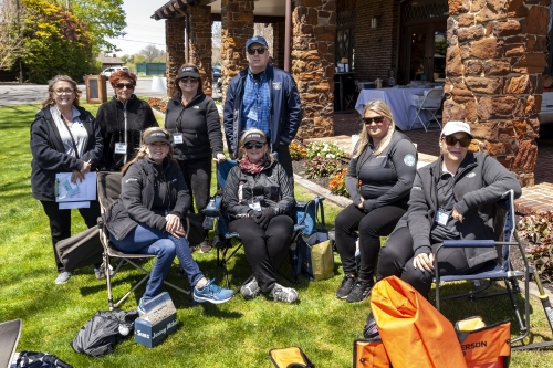 employee volunteers from blackhawk